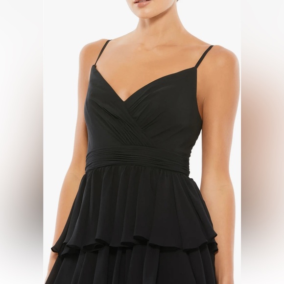 Mac Duggal Tiered Sleeveless Ruffle Gown - Picture 3 of 8